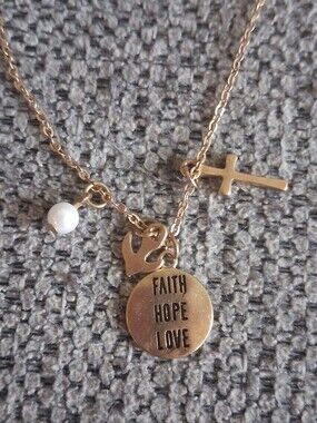 Gold-tone 'Faith Hope Love' Pendant Necklace with Cross and Pearl Charm